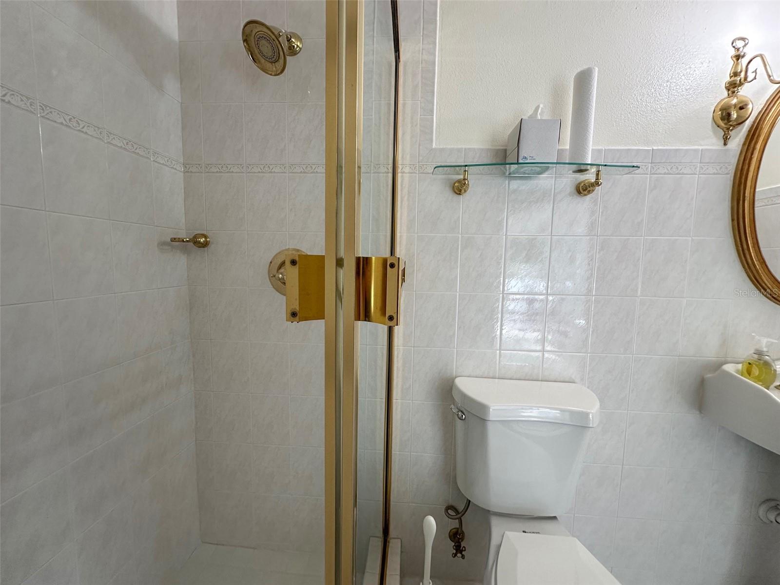 Listing photo id 65 for 4558 Whitton Way