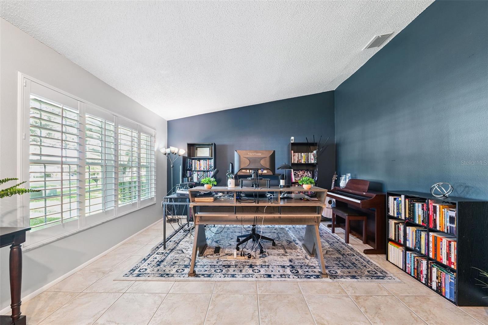 Image 4 of 24 For 1497 Heather Ridge Boulevard