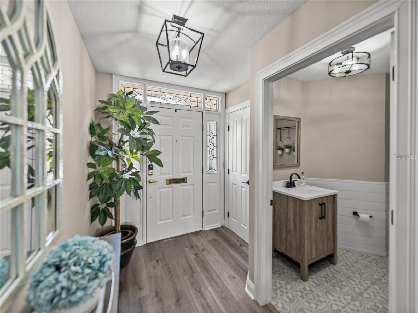 Image 3 of 29 For 2525 Maryland Avenue B