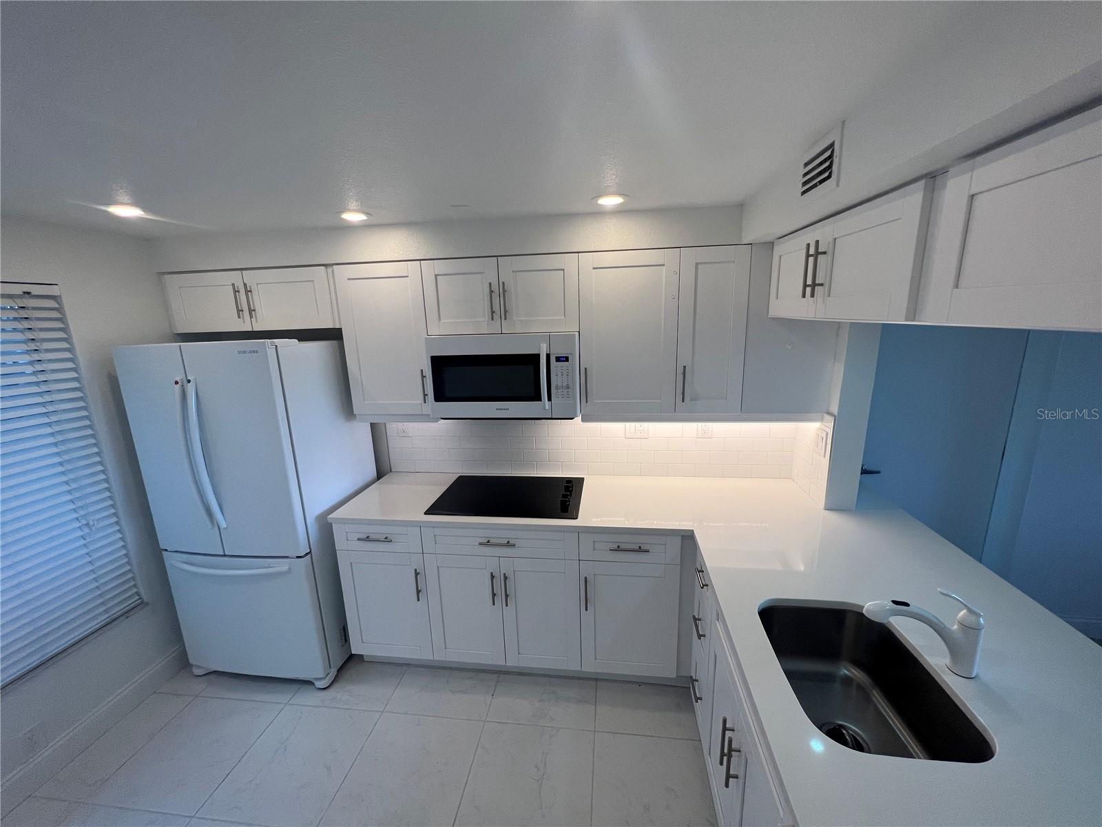 Image 4 of 49 For 6268 Palma Del Mar Boulevard S 109