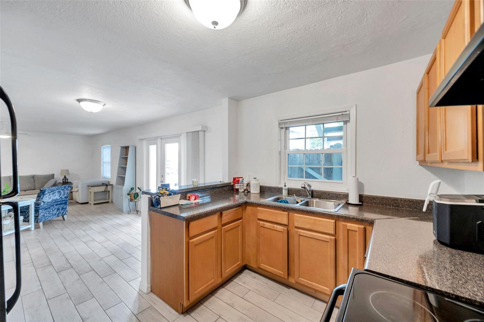 Image 11 of 51 For 121 Seahorse Drive Se A