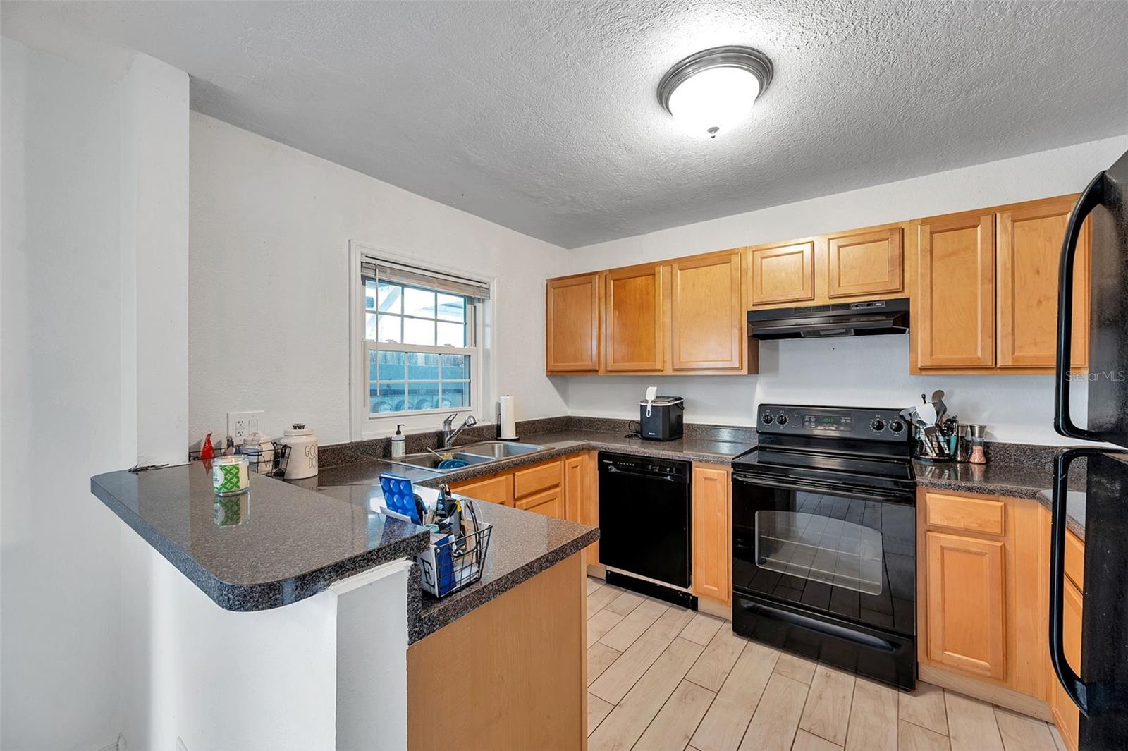 Image 12 of 51 For 121 Seahorse Drive Se A