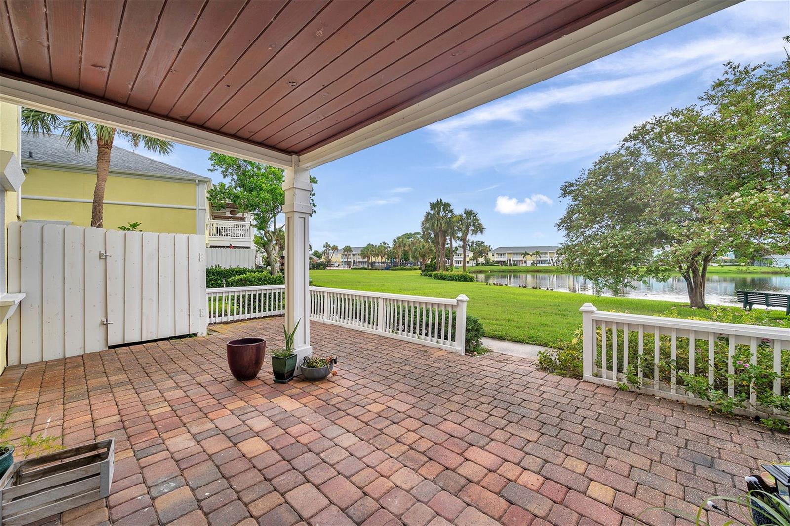 Image 25 of 51 For 121 Seahorse Drive Se A