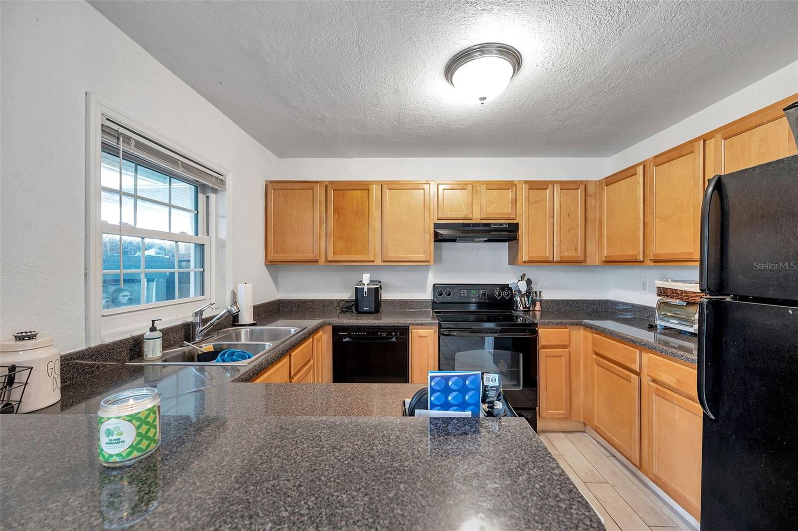 Image 9 of 51 For 121 Seahorse Drive Se A
