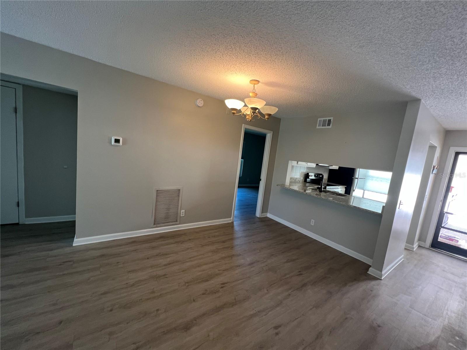 Image 27 of 47 For 6180 Sun Boulevard 208