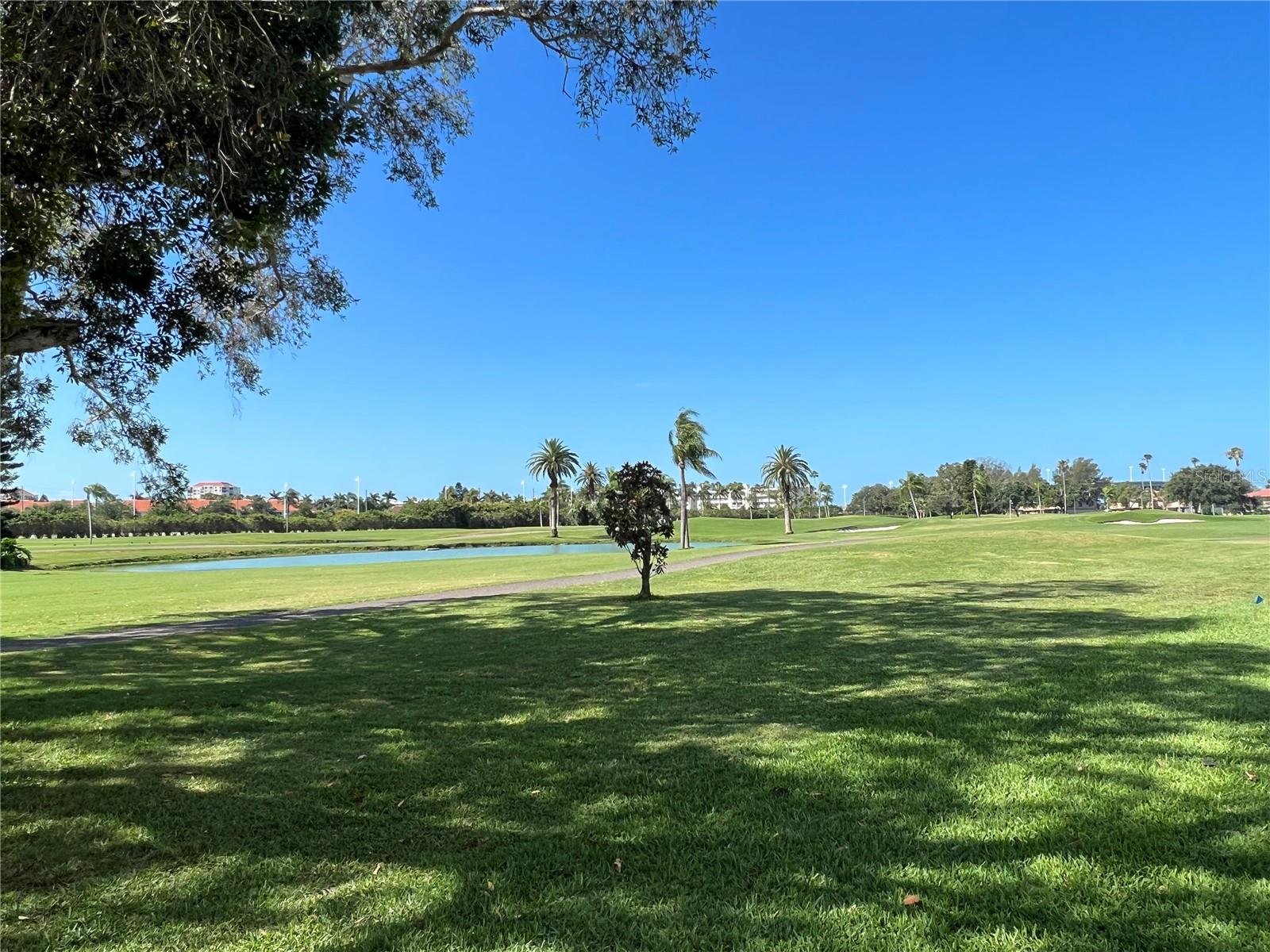 Image 3 of 47 For 6180 Sun Boulevard 208