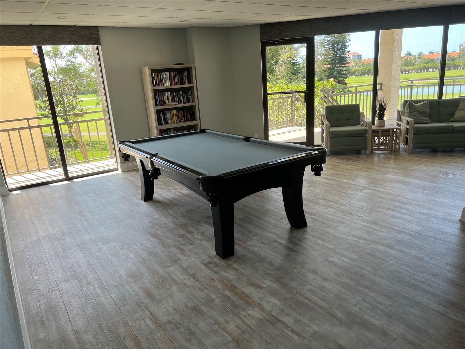 Image 36 of 47 For 6180 Sun Boulevard 208