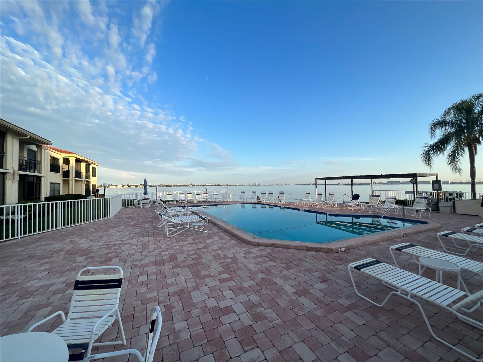 Image 38 of 47 For 6180 Sun Boulevard 208