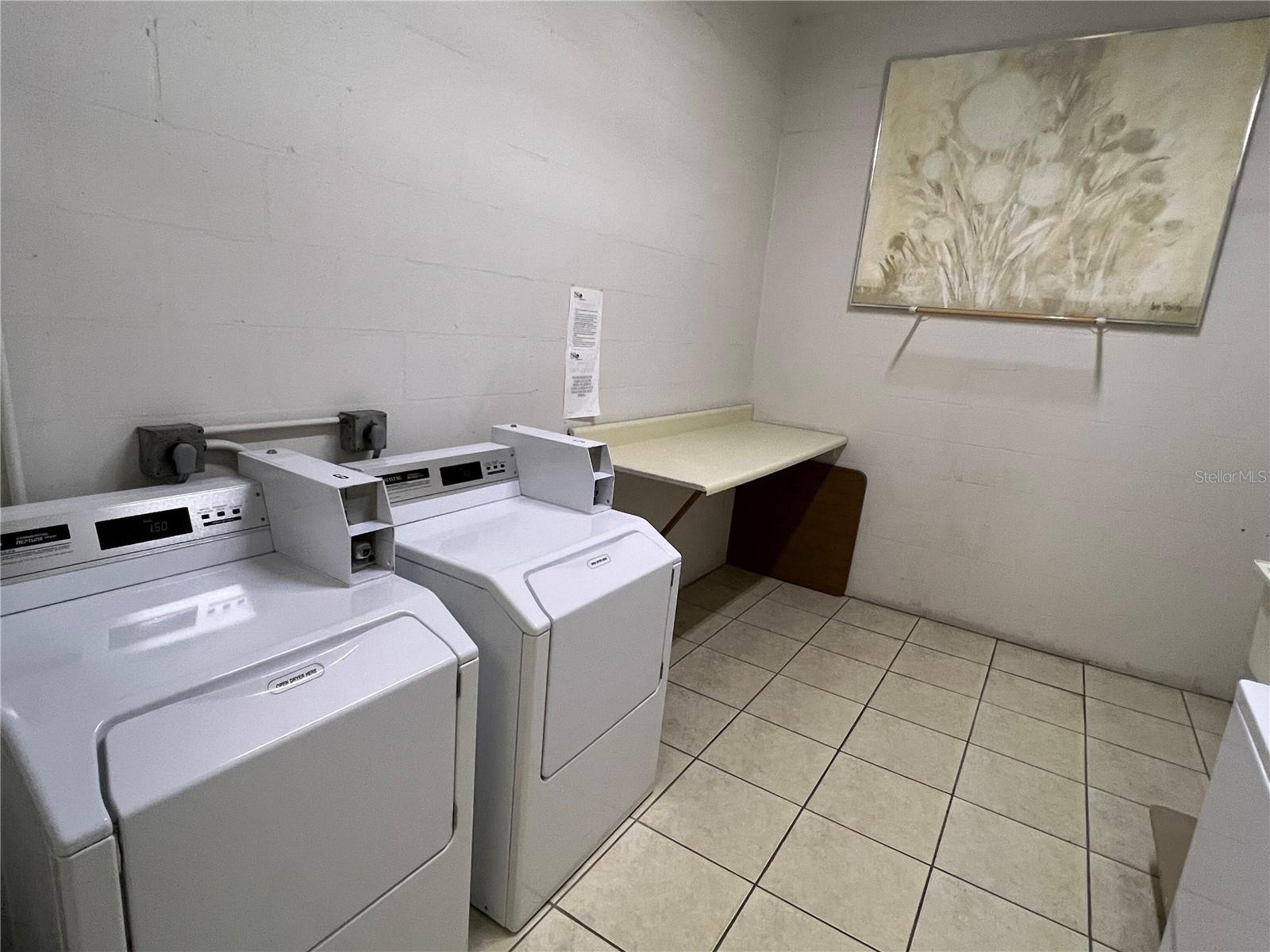 Image 46 of 47 For 6180 Sun Boulevard 208
