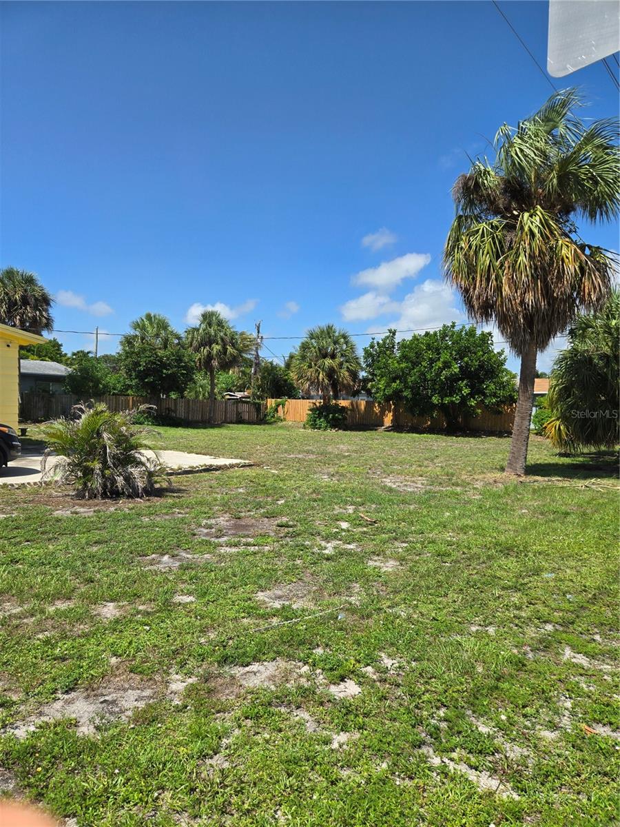 Image 3 of 3 For 239 18th Avenue