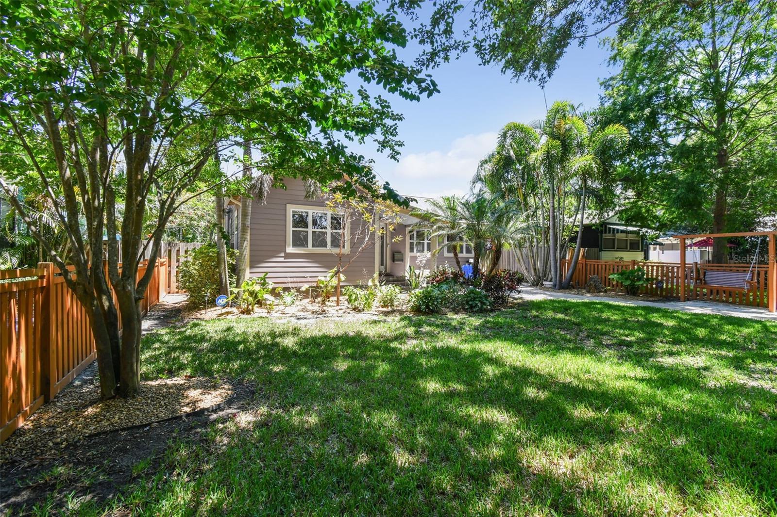 Image 13 of 72 For 2421 7th Avenue N