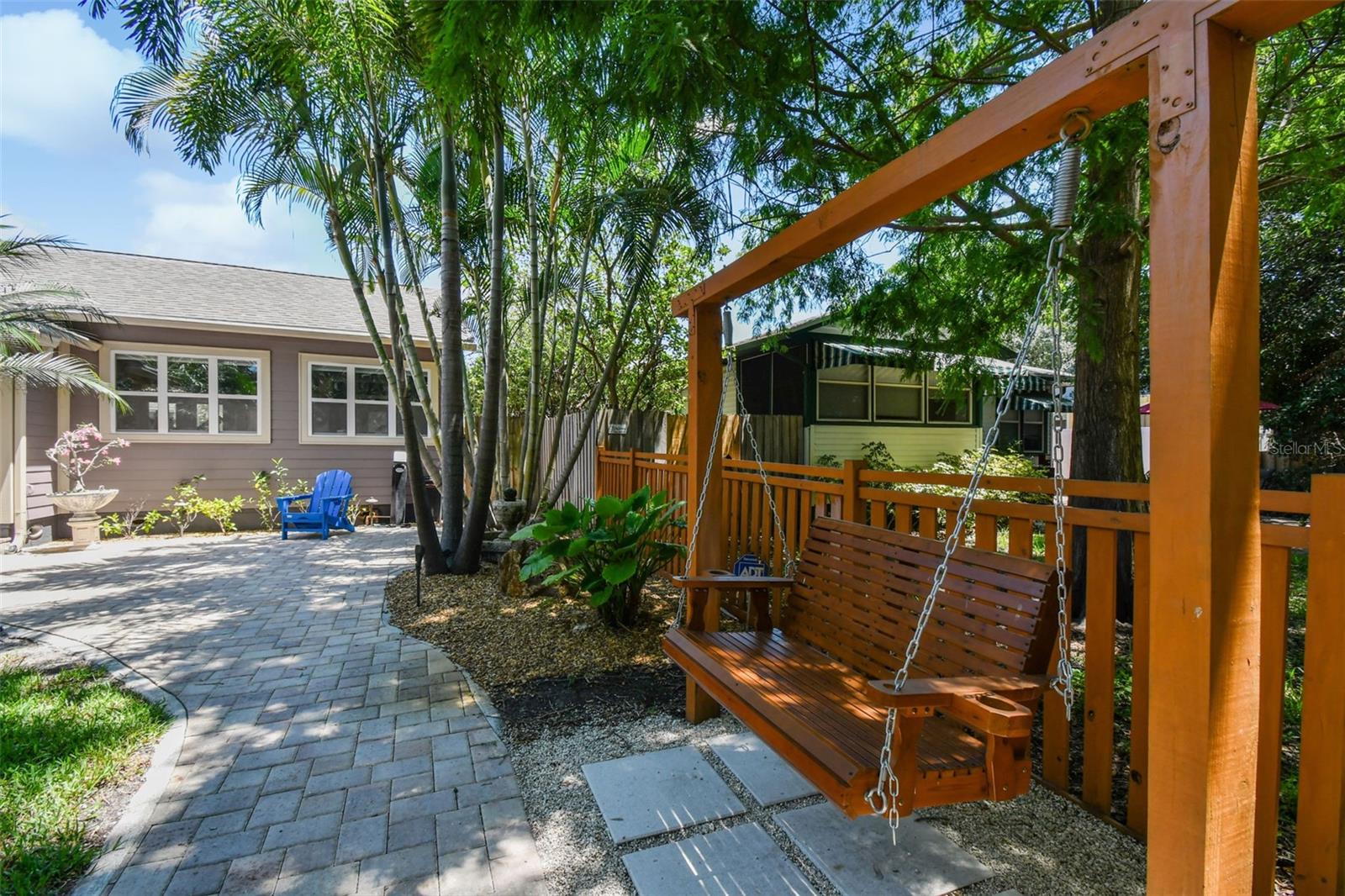 Image 16 of 72 For 2421 7th Avenue N