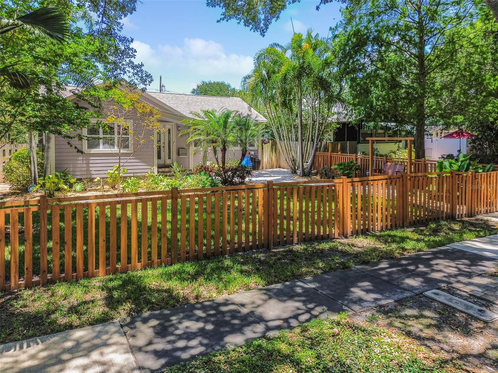 Image 2 of 72 For 2421 7th Avenue N