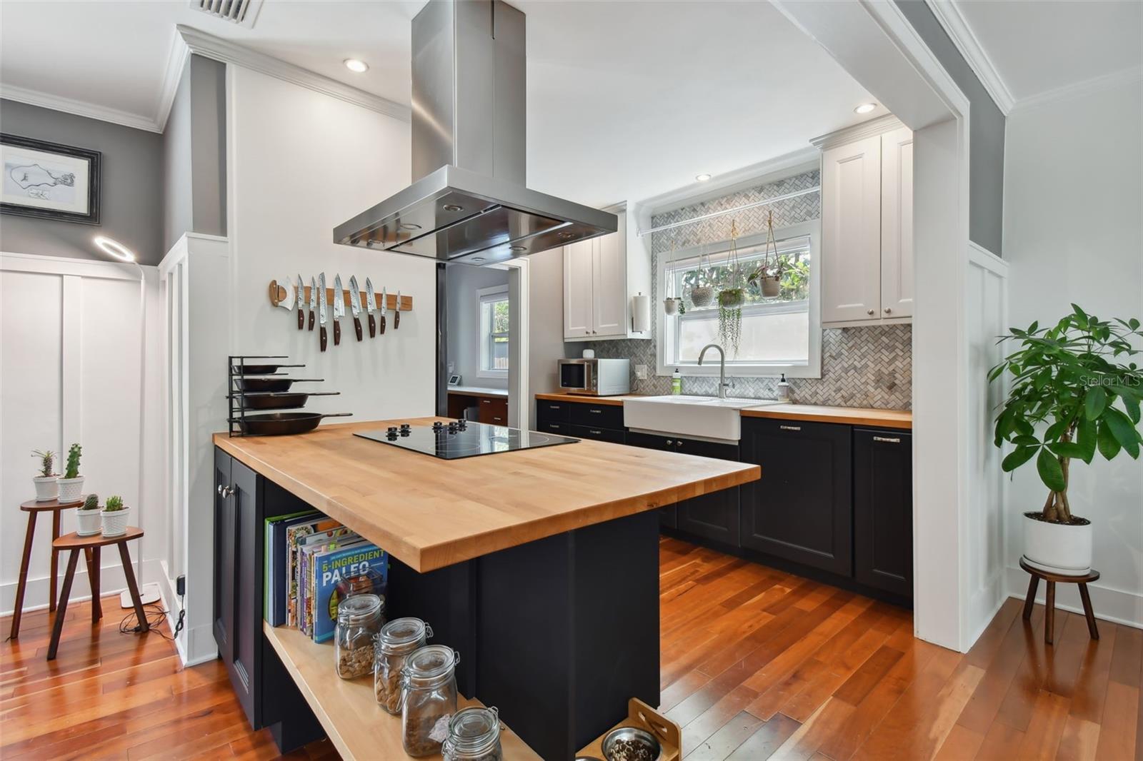 Image 31 of 72 For 2421 7th Avenue N