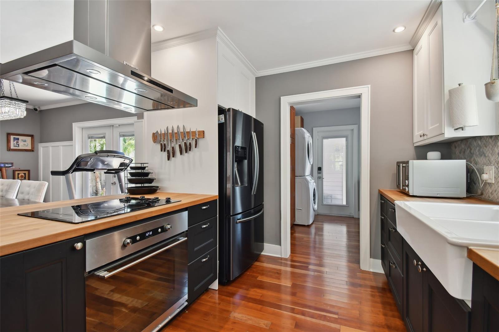 Image 37 of 72 For 2421 7th Avenue N