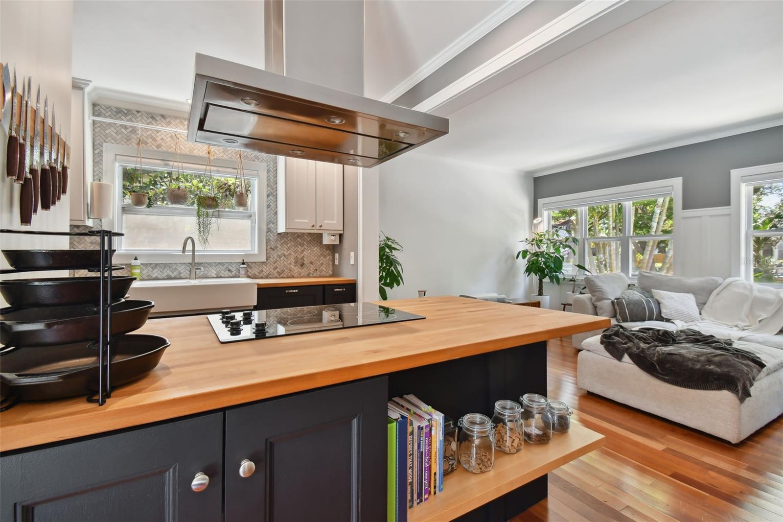 Image 39 of 72 For 2421 7th Avenue N