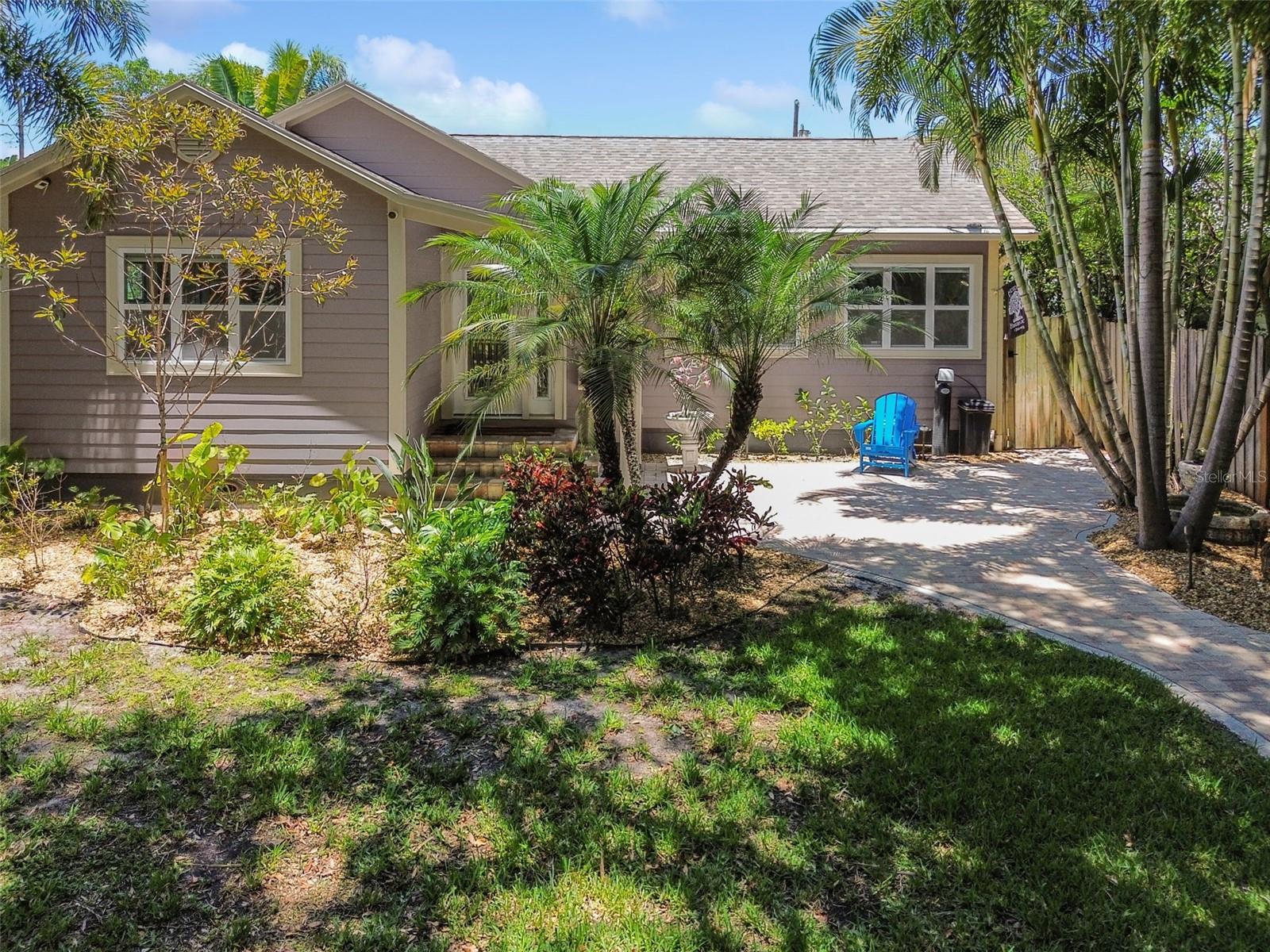 Image 4 of 72 For 2421 7th Avenue N