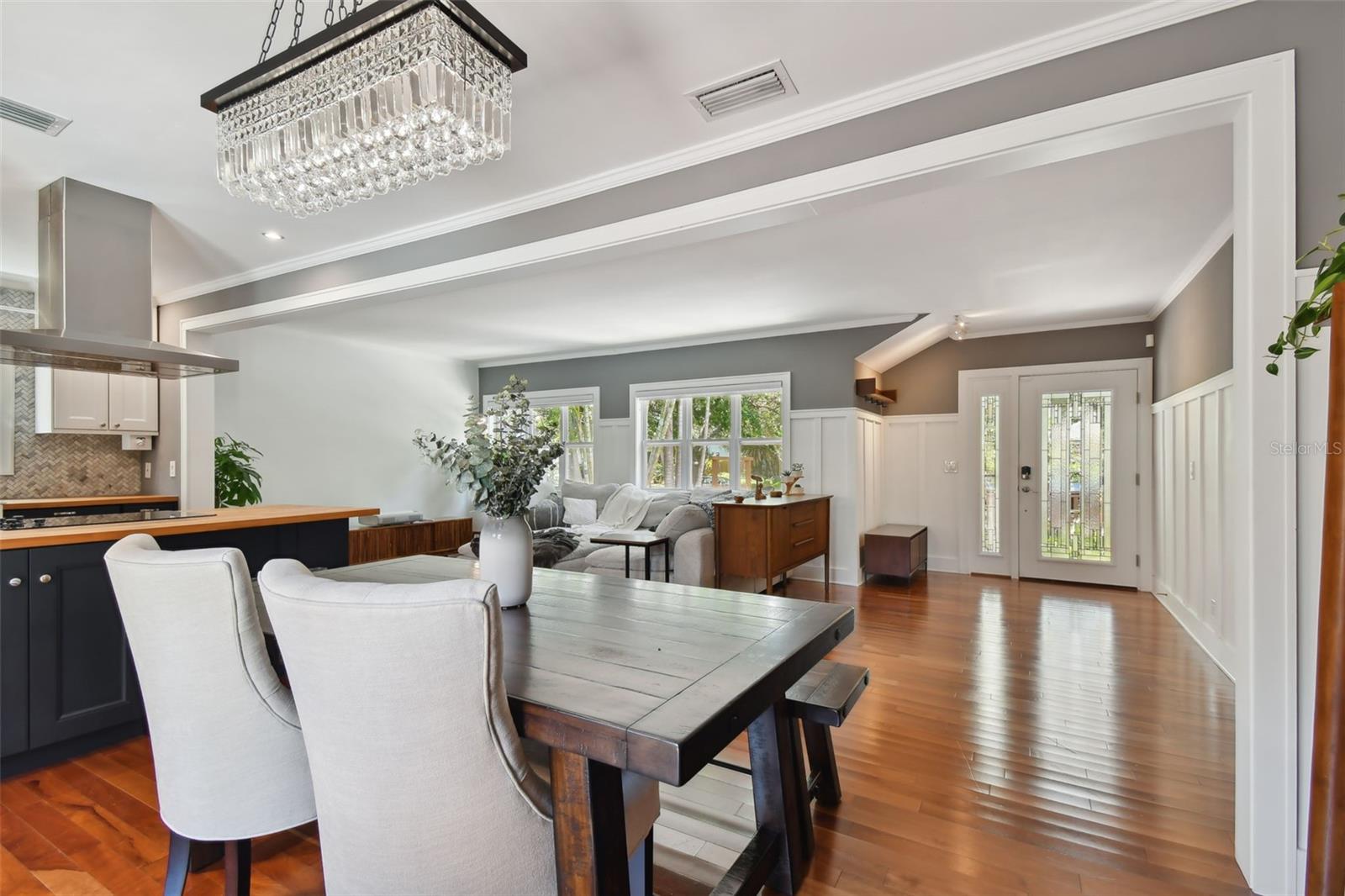 Image 42 of 72 For 2421 7th Avenue N