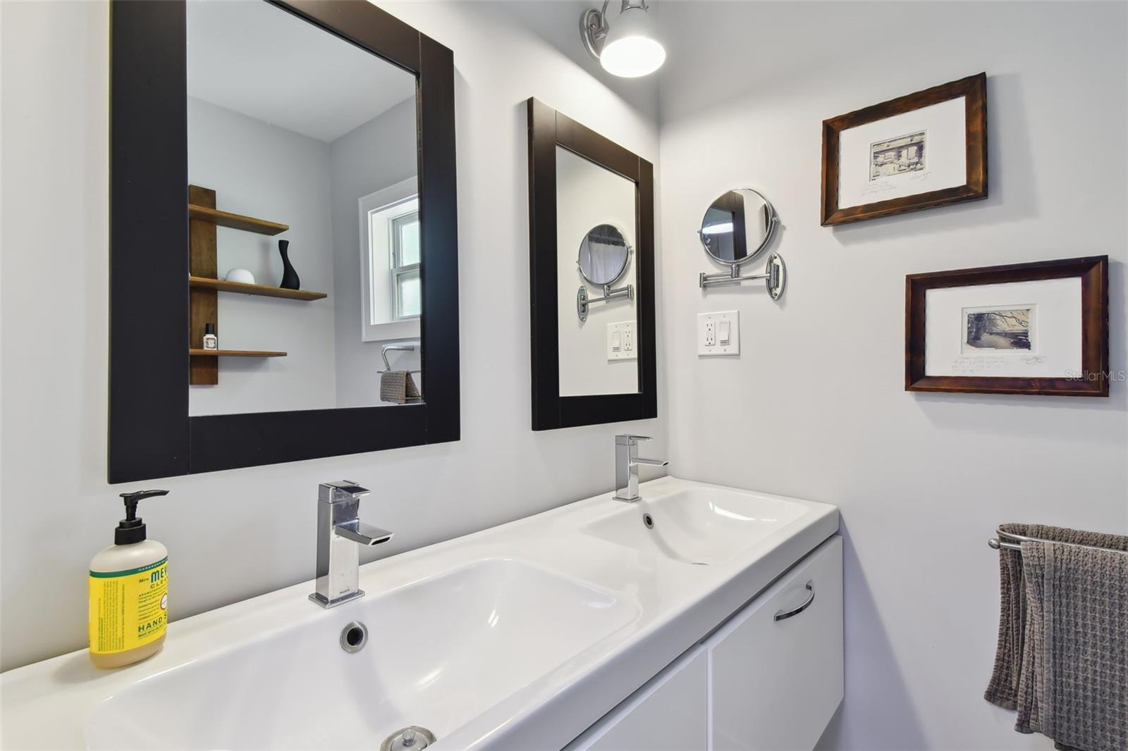 Image 51 of 72 For 2421 7th Avenue N