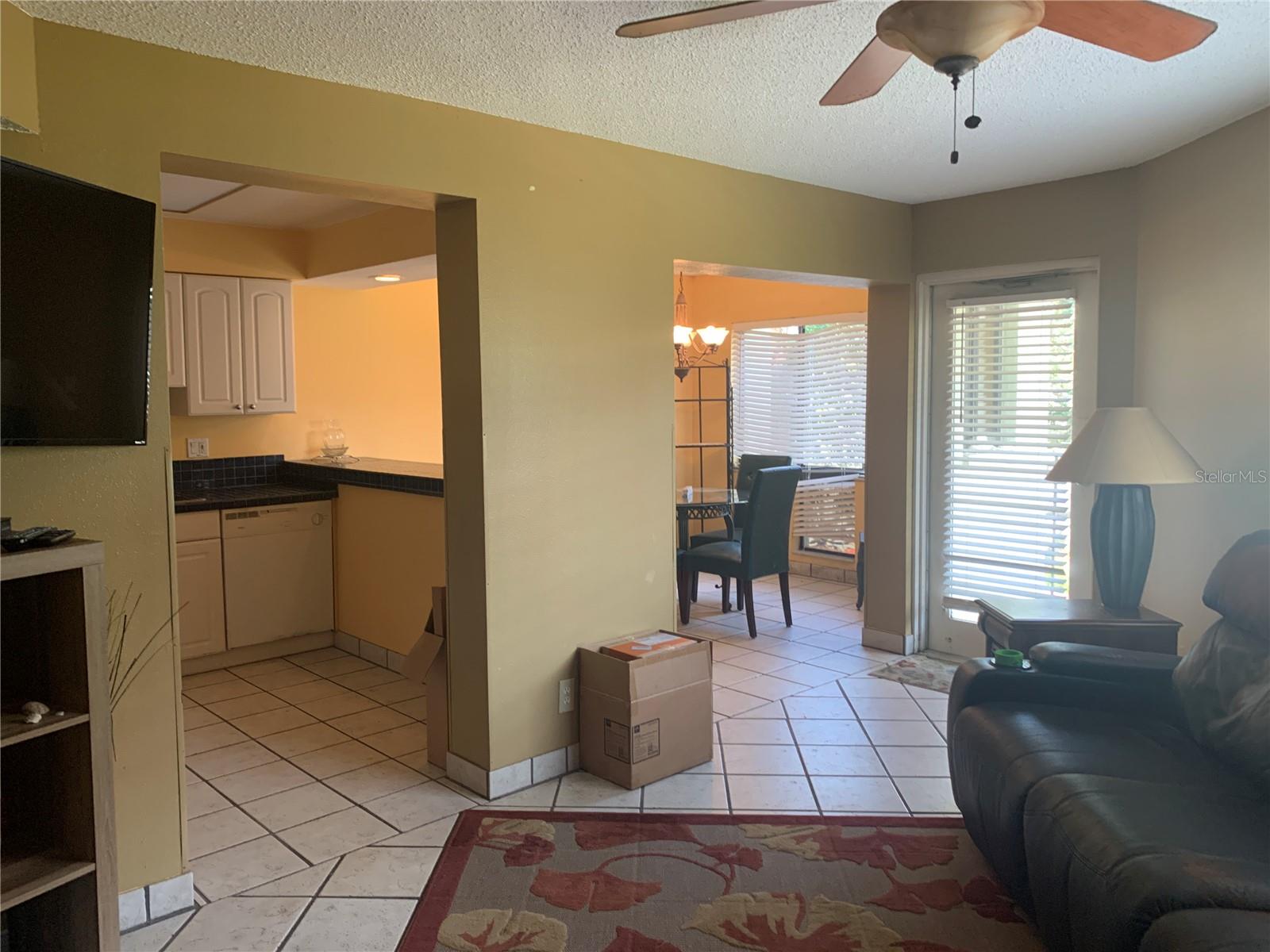 Image 11 of 36 For 1515 Pinellas Bayway S 15