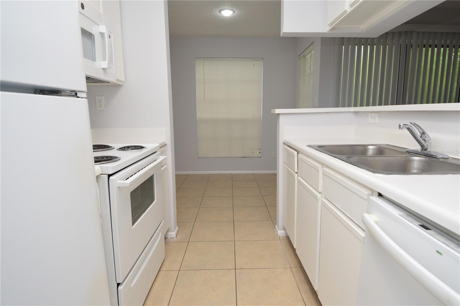 Image 11 of 87 For 8630 Mallard Reserve Drive 103