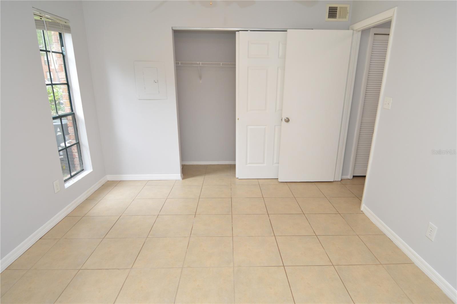 Image 29 of 87 For 8630 Mallard Reserve Drive 103