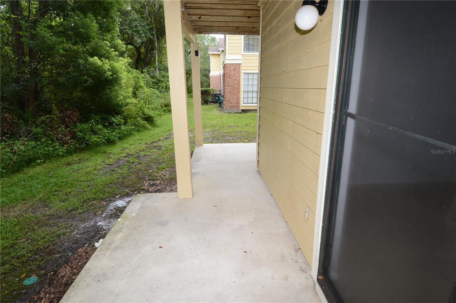 Image 32 of 87 For 8630 Mallard Reserve Drive 103