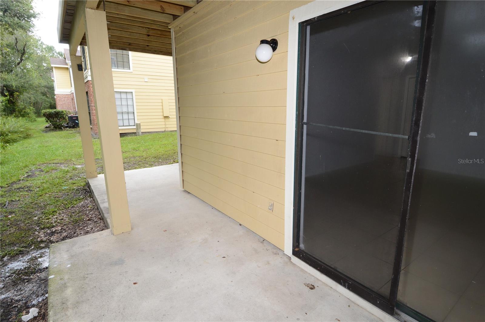Image 33 of 87 For 8630 Mallard Reserve Drive 103
