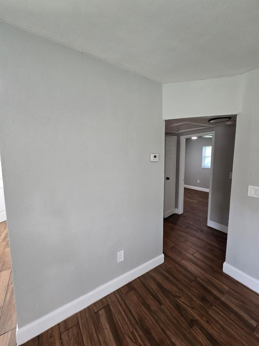 Image 18 of 23 For 1214 Dewey Avenue