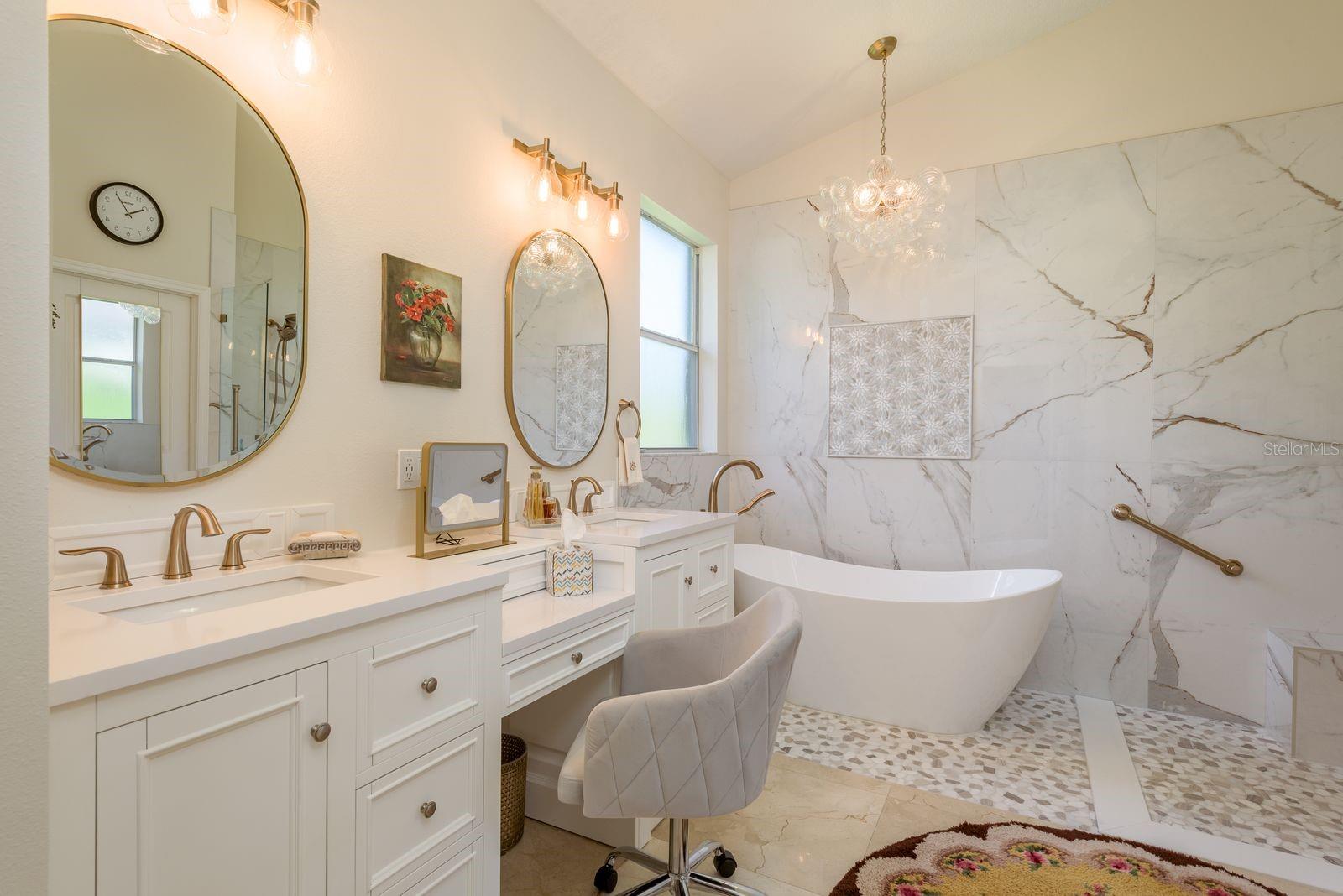 Listing photo id 21 for 16722 Ivy Lake Drive