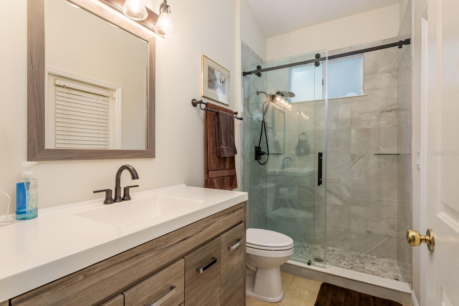 Listing photo id 29 for 16722 Ivy Lake Drive