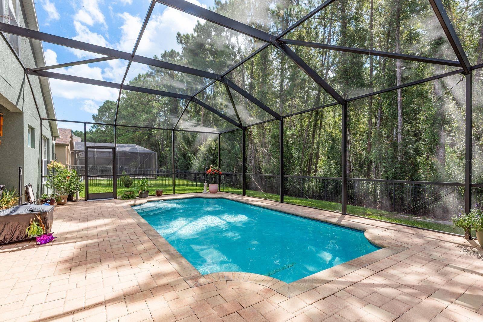 Listing photo id 43 for 16722 Ivy Lake Drive