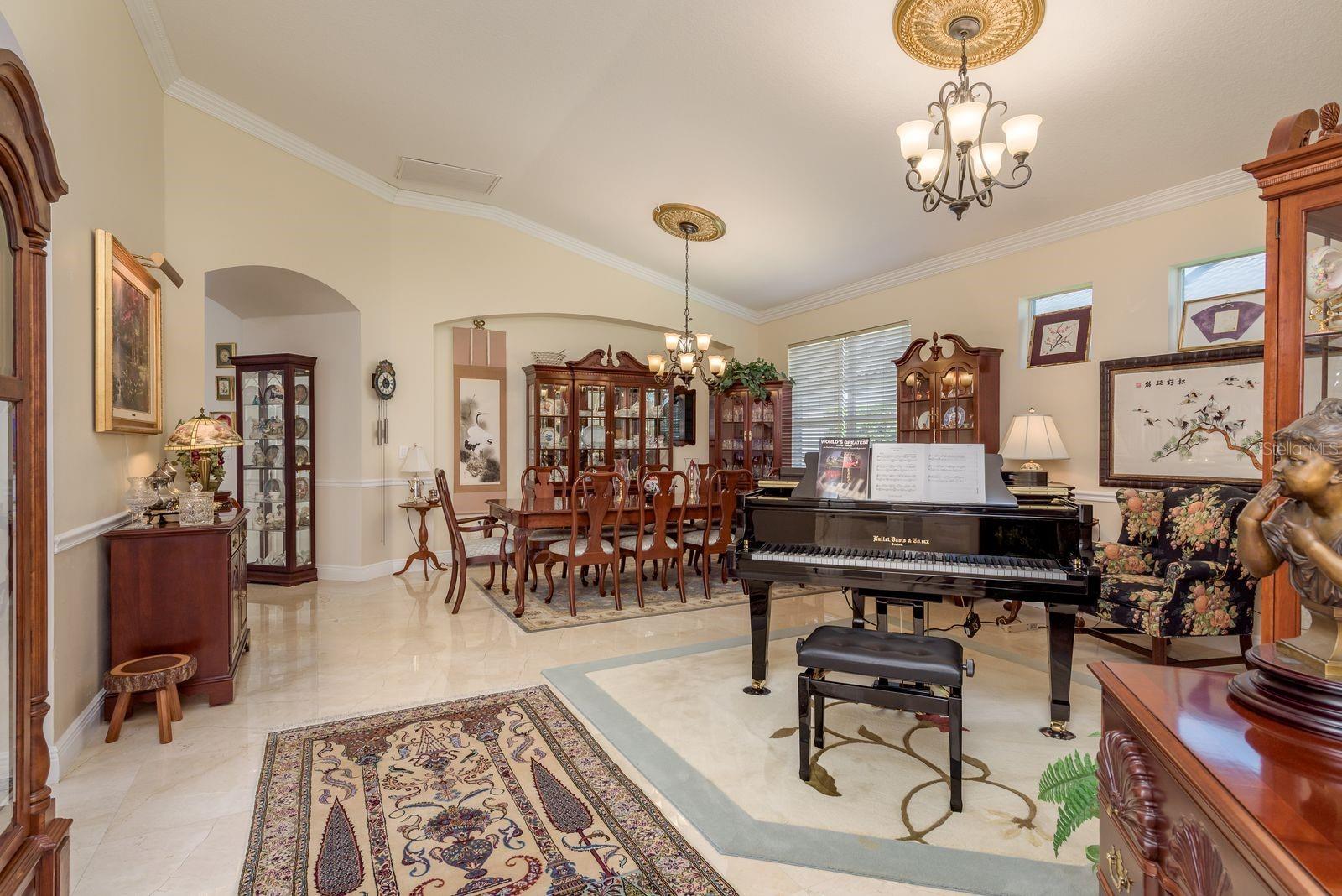 Listing photo id 5 for 16722 Ivy Lake Drive