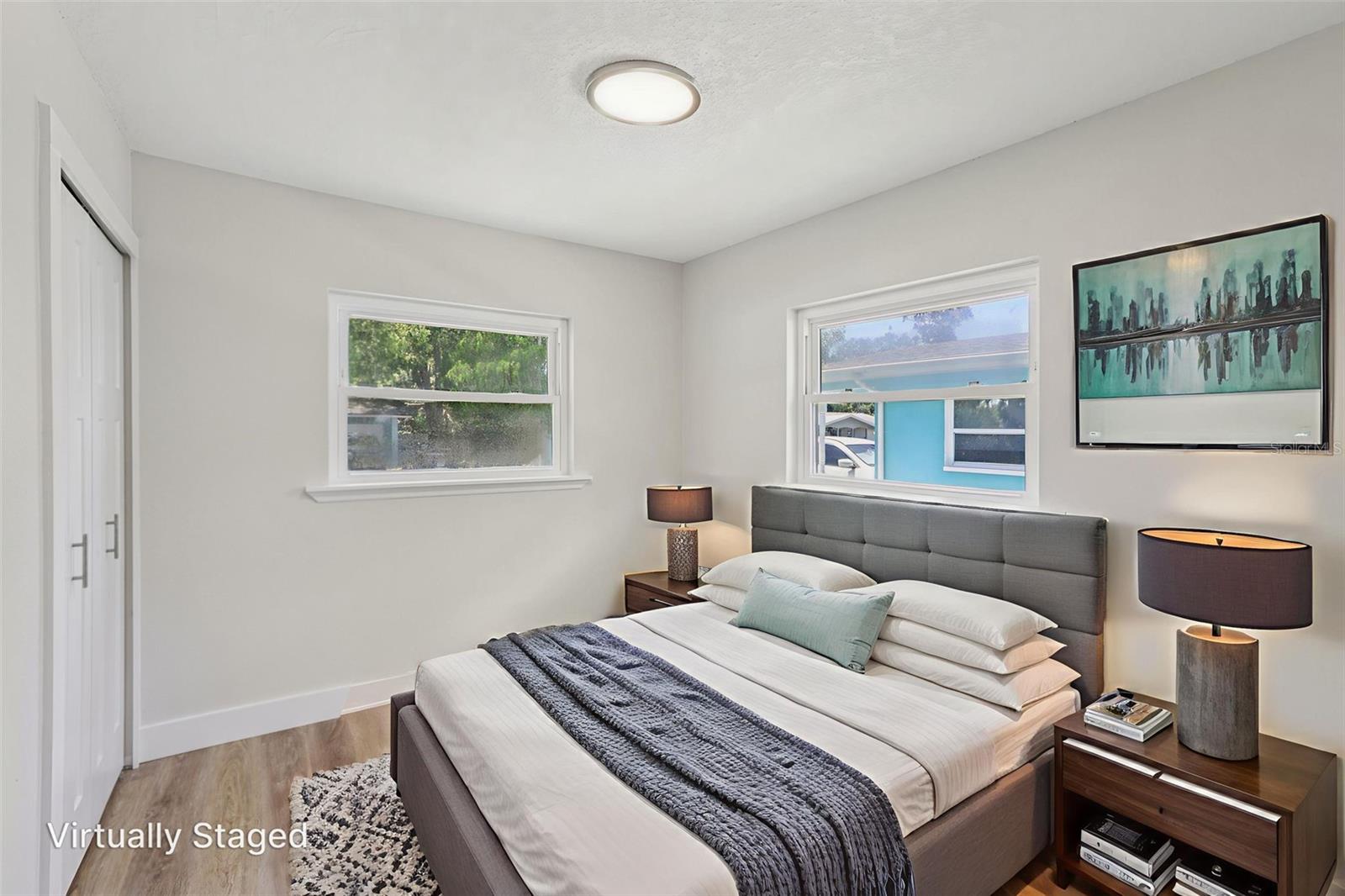 Image 16 of 43 For 957 Victor Drive