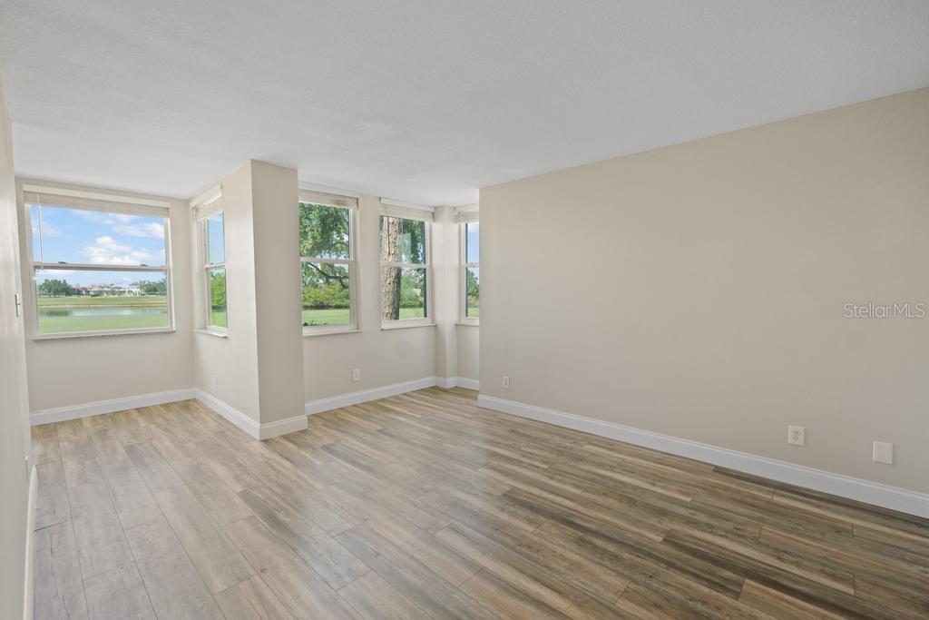 Image 12 of 49 For 2017 Skimmer Court W 416