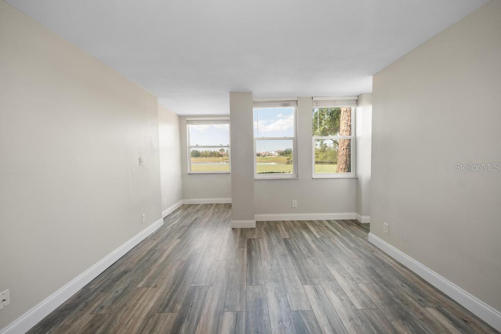Image 14 of 49 For 2017 Skimmer Court W 416