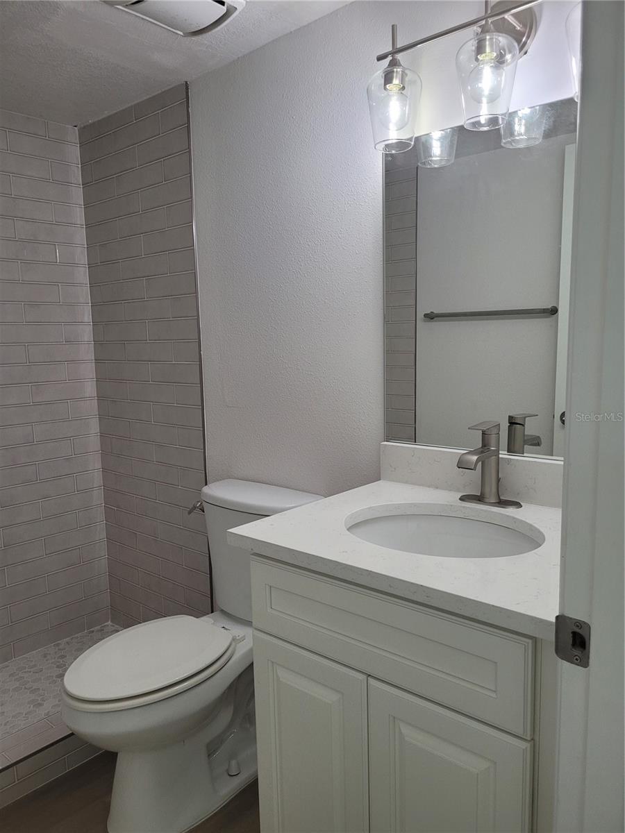 Image 12 of 19 For 9715 Harrell Avenue 18