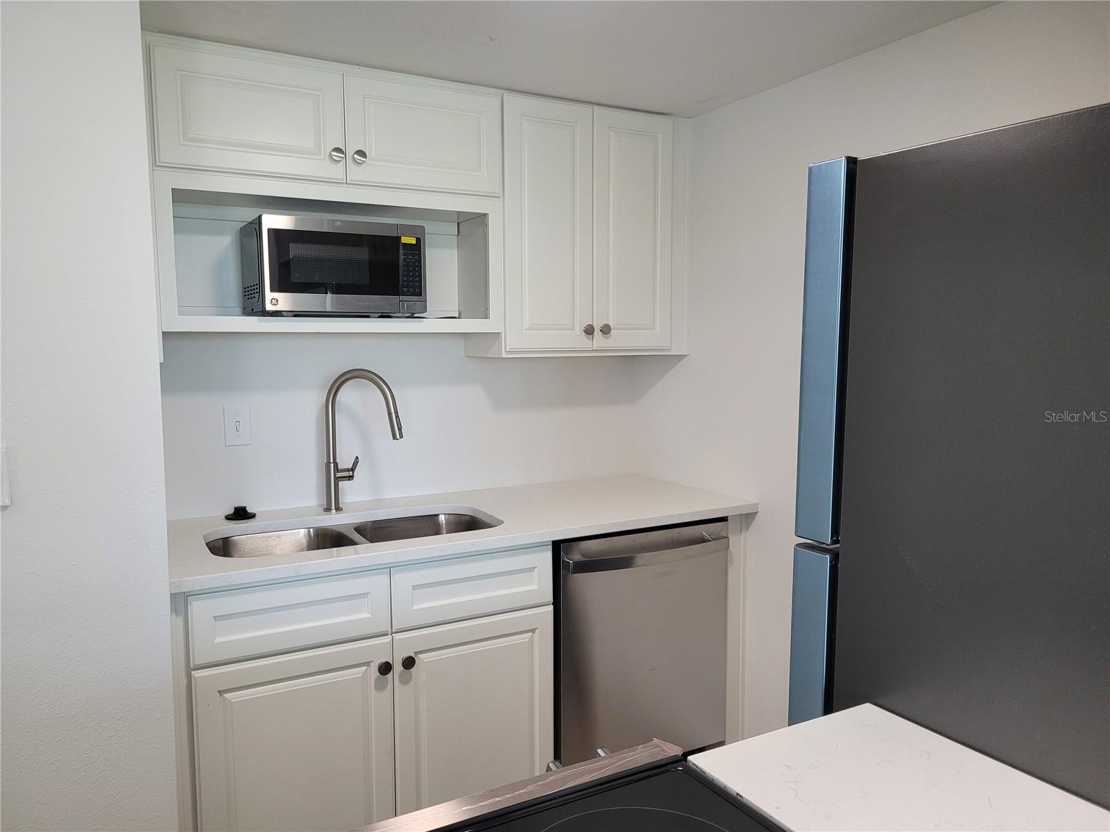 Image 8 of 19 For 9715 Harrell Avenue 18