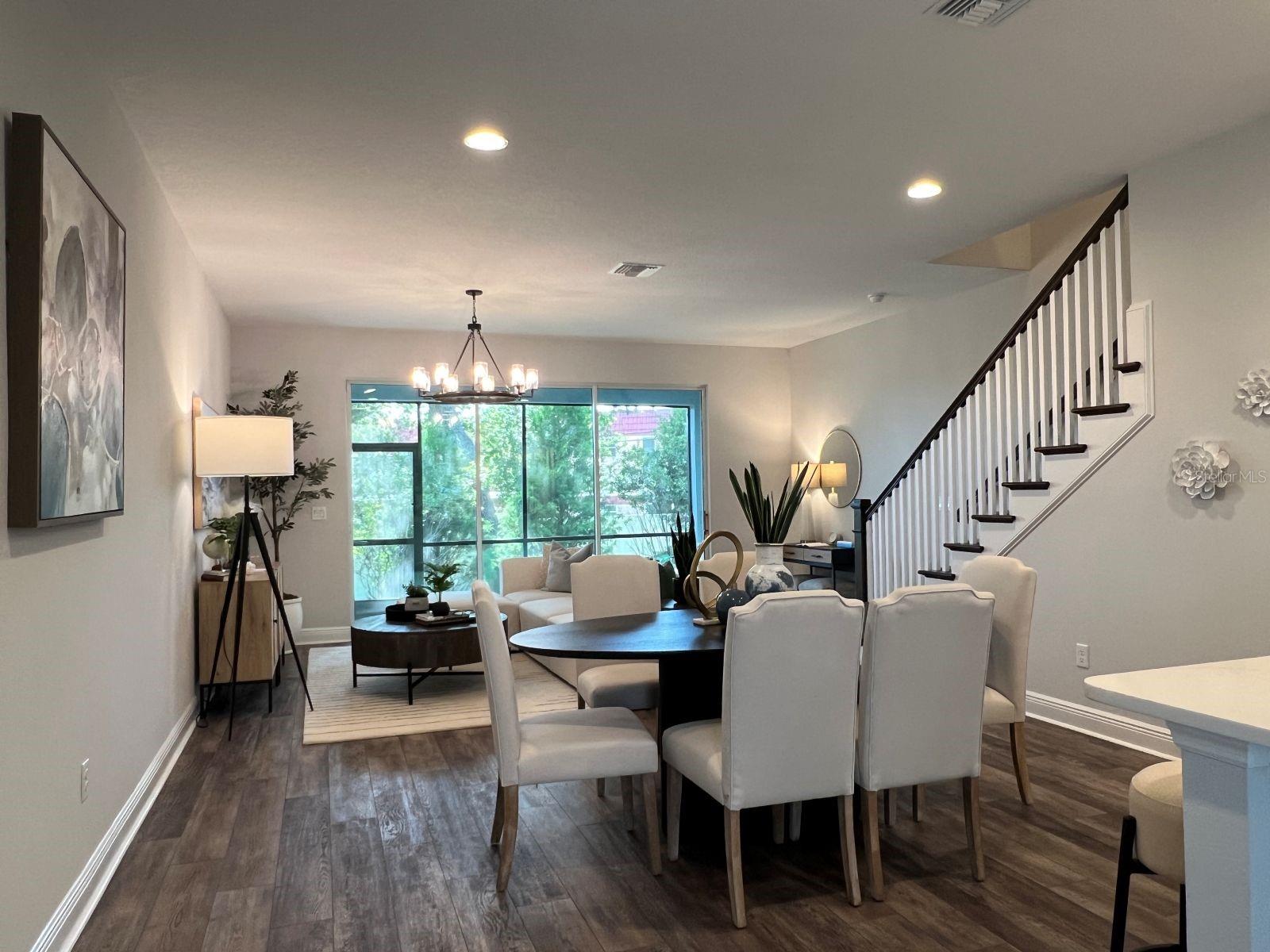 Listing photo id 2 for 7790 93rd Street N