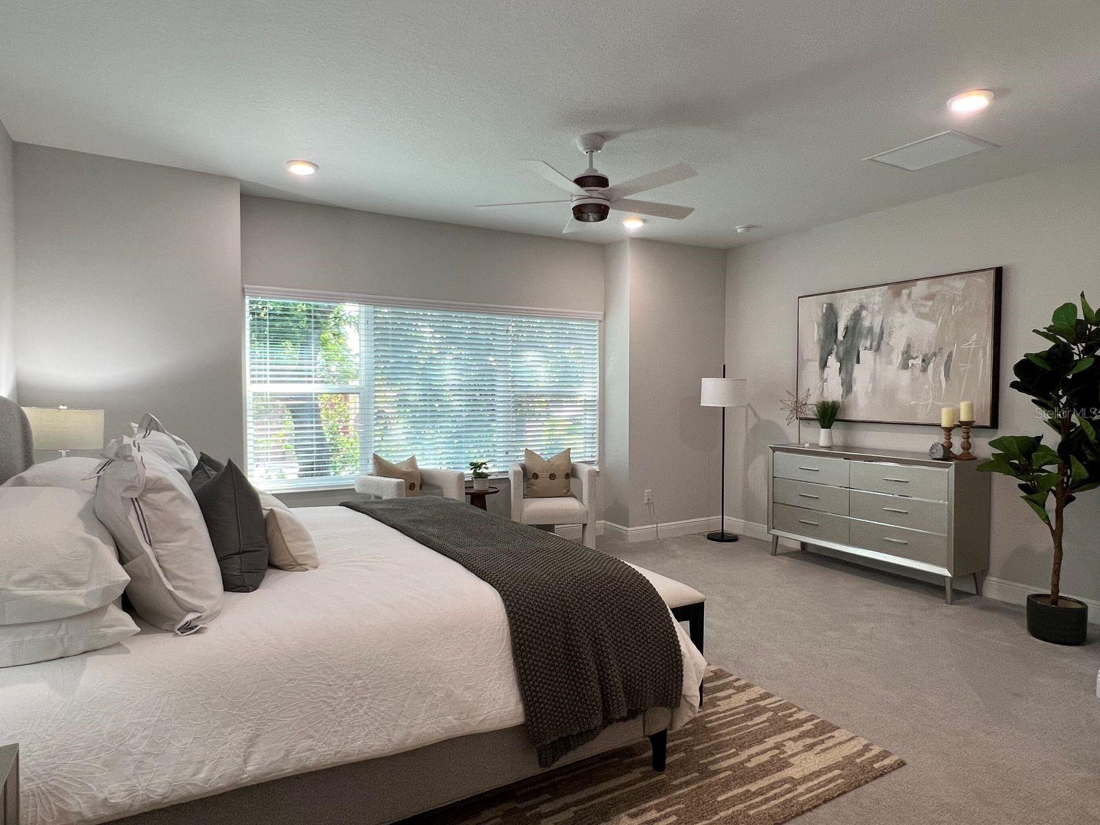 Listing photo id 6 for 7790 93rd Street N