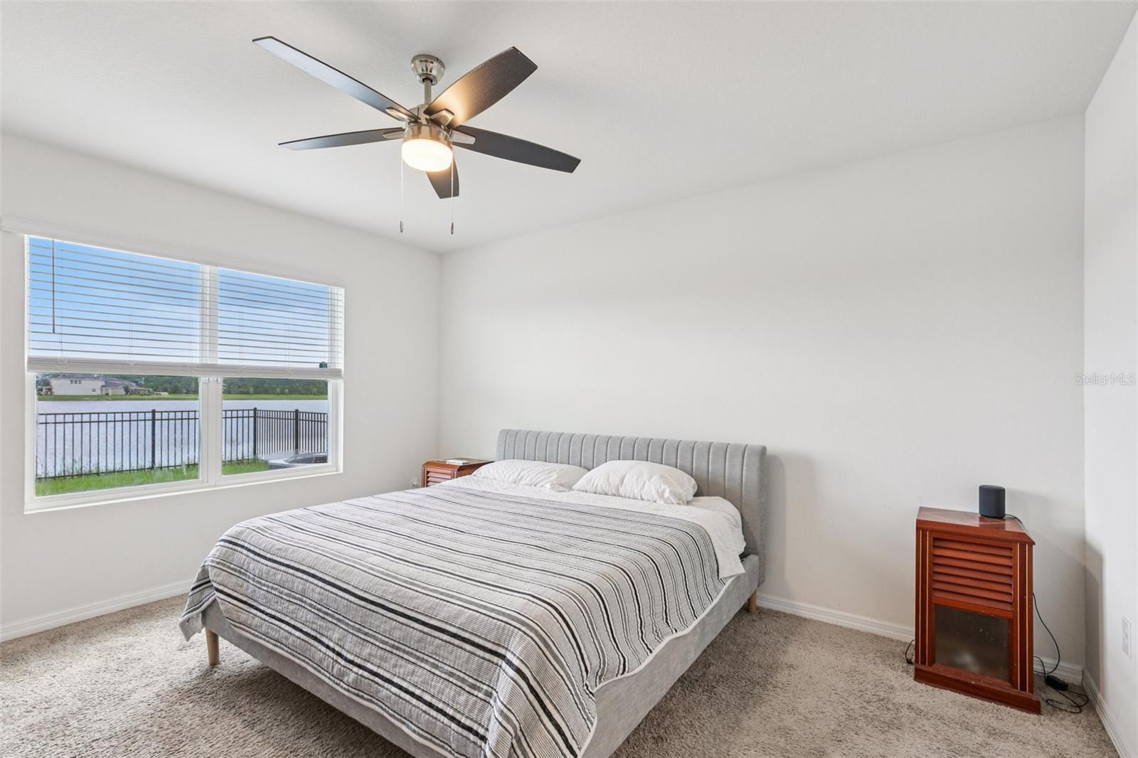 Image 17 of 32 For 15825 Mauvewood Avenue