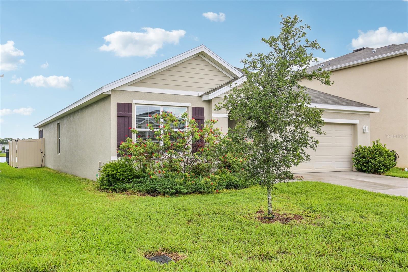 Image 2 of 32 For 15825 Mauvewood Avenue