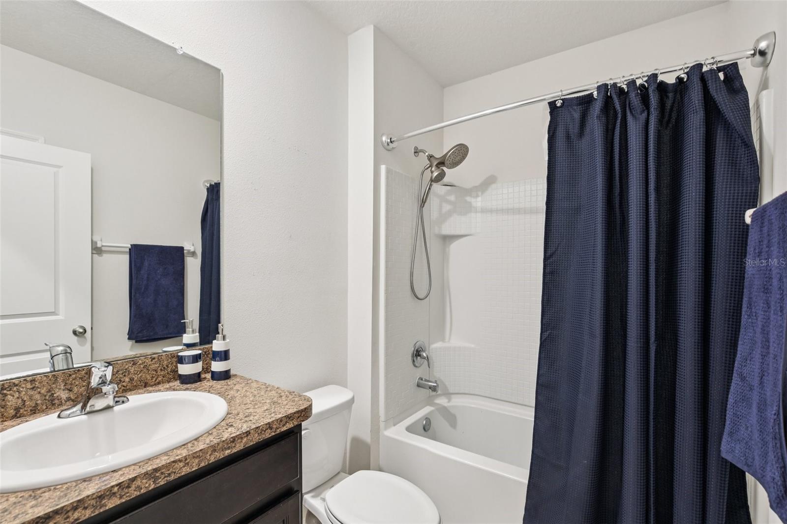 Image 23 of 32 For 15825 Mauvewood Avenue