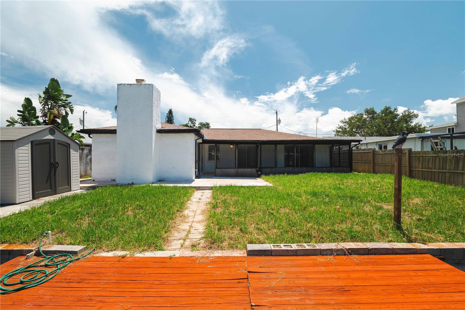 Image 36 of 52 For 13923 Helen Avenue