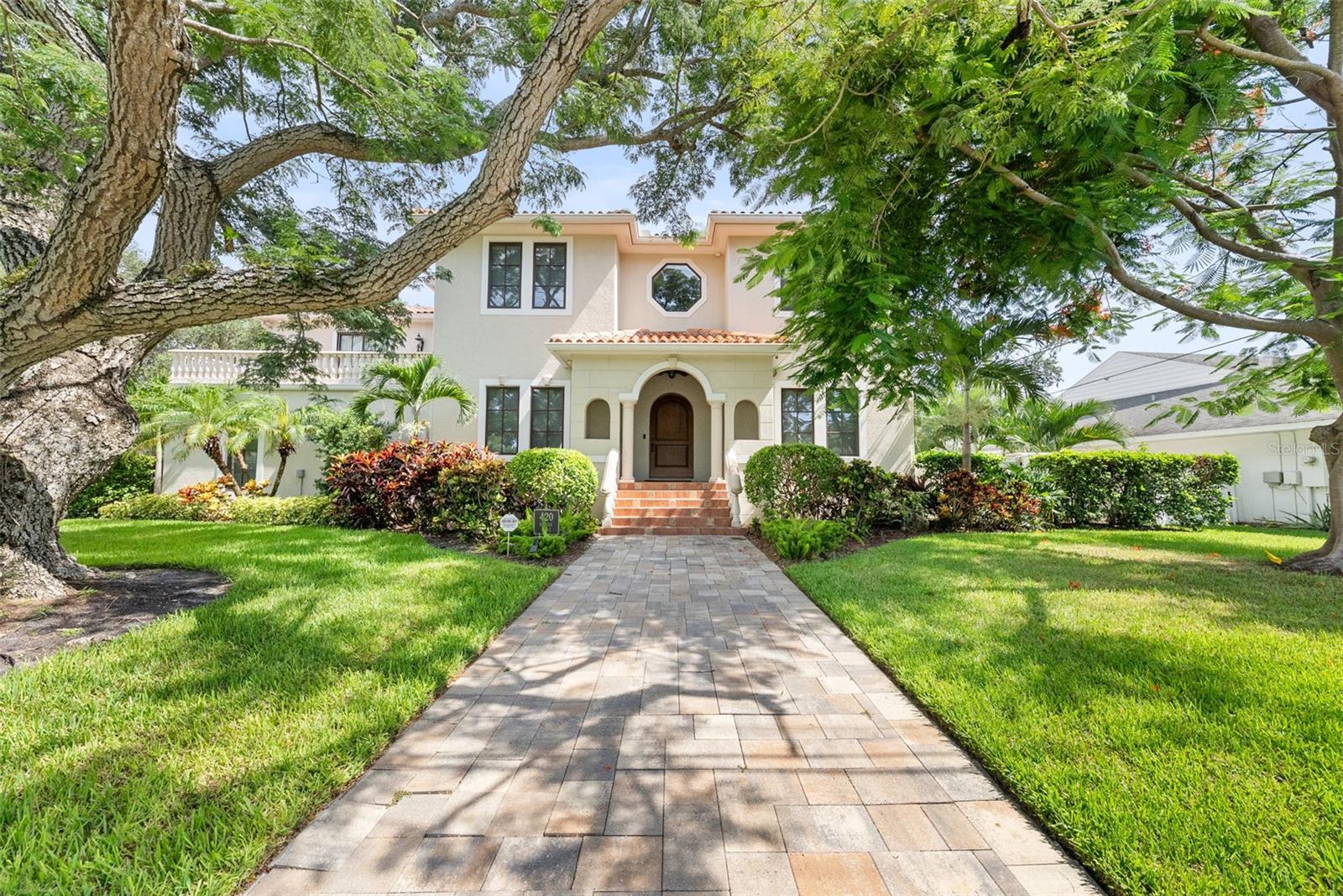 Details for 420 Riviera Drive, TAMPA, FL 33606