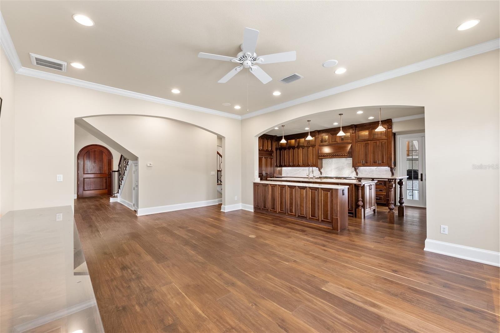 Image 8 of 86 For 420 Riviera Drive