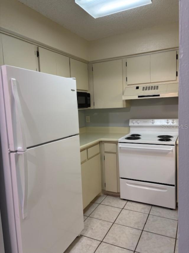 Image 6 of 19 For 2690 Coral Landings Boulevard 333