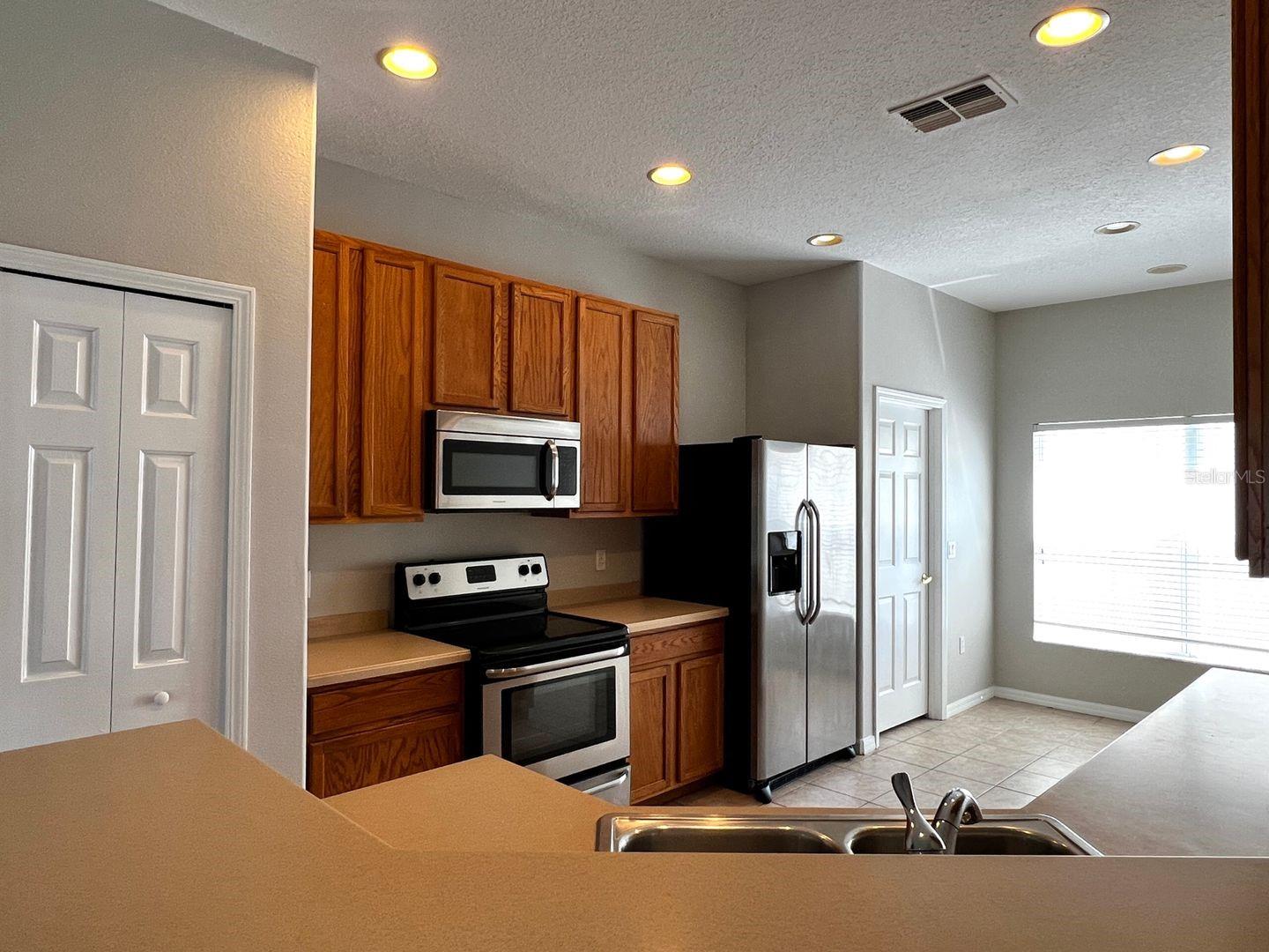 Image 15 of 23 For 18838 New Passage Boulevard