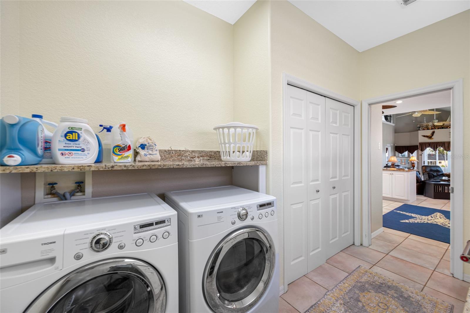 Image 16 of 90 For 861 Symphony Isles Boulevard