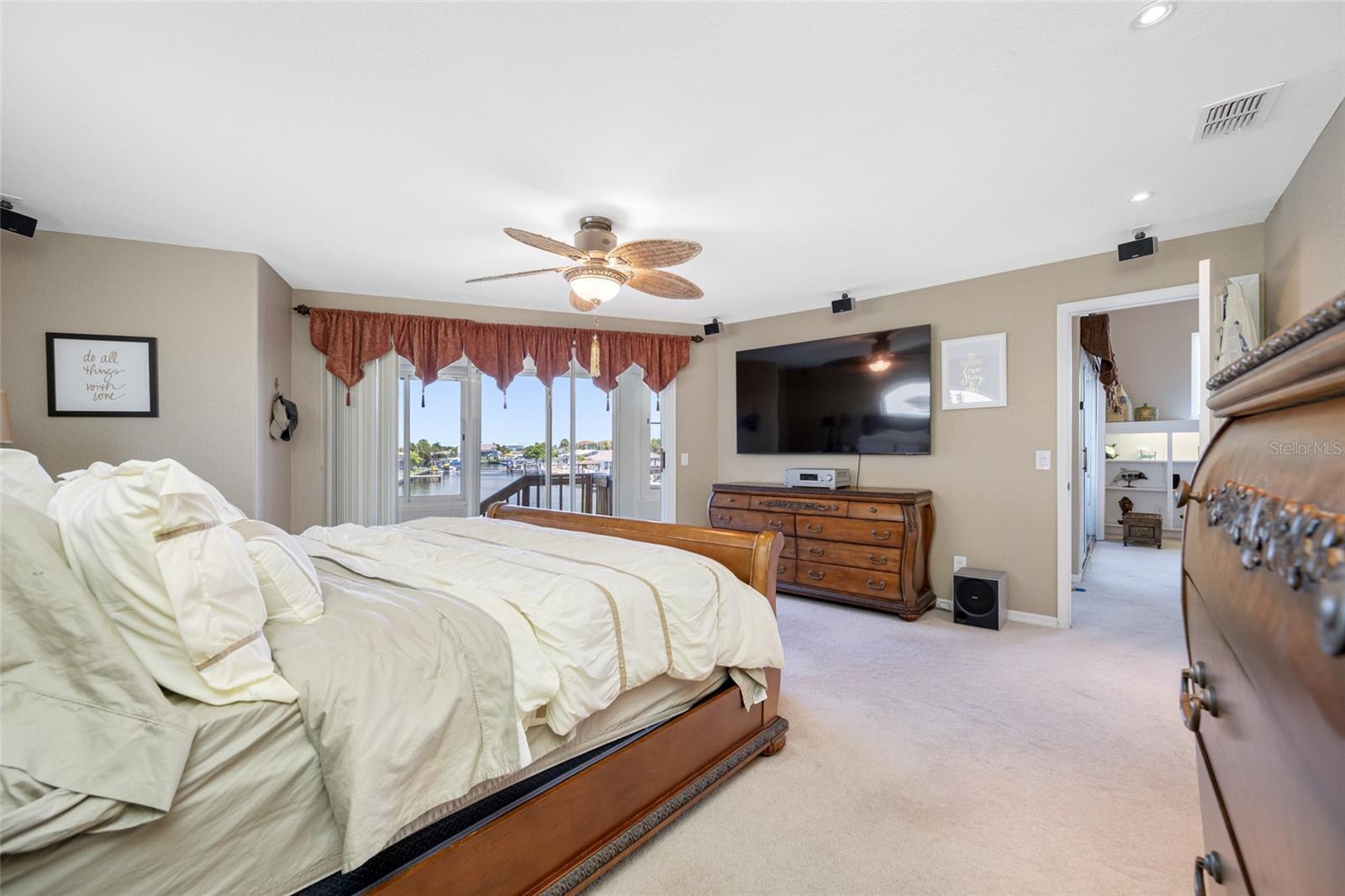 Image 30 of 90 For 861 Symphony Isles Boulevard
